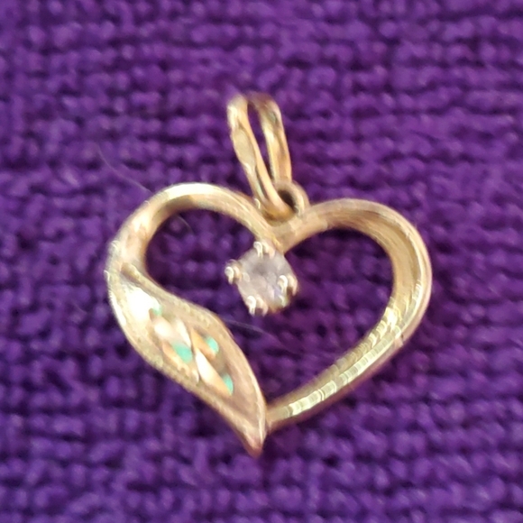 10k gold heart charm - Picture 1 of 4